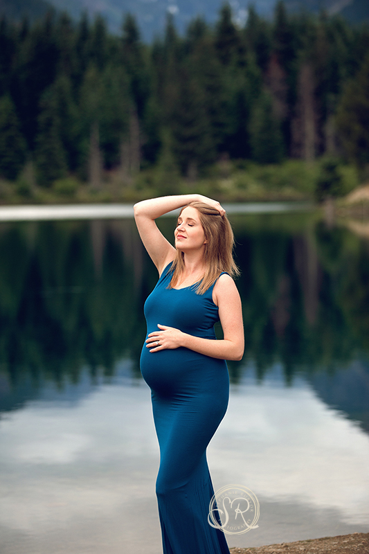 maternity image teal gown at Gold Creek Pond