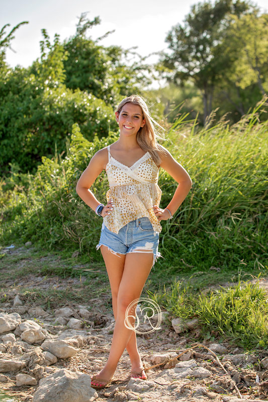 Senior photo session time for Jenna at the park in Saginaw. 