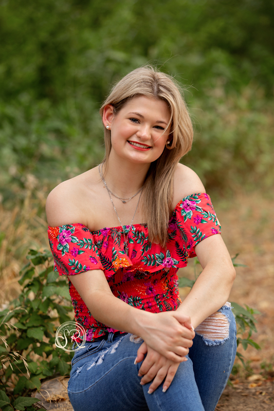 Senior photo session with Aubree at Eagle Mountain Lake Park in Fort Worth, Texas. 