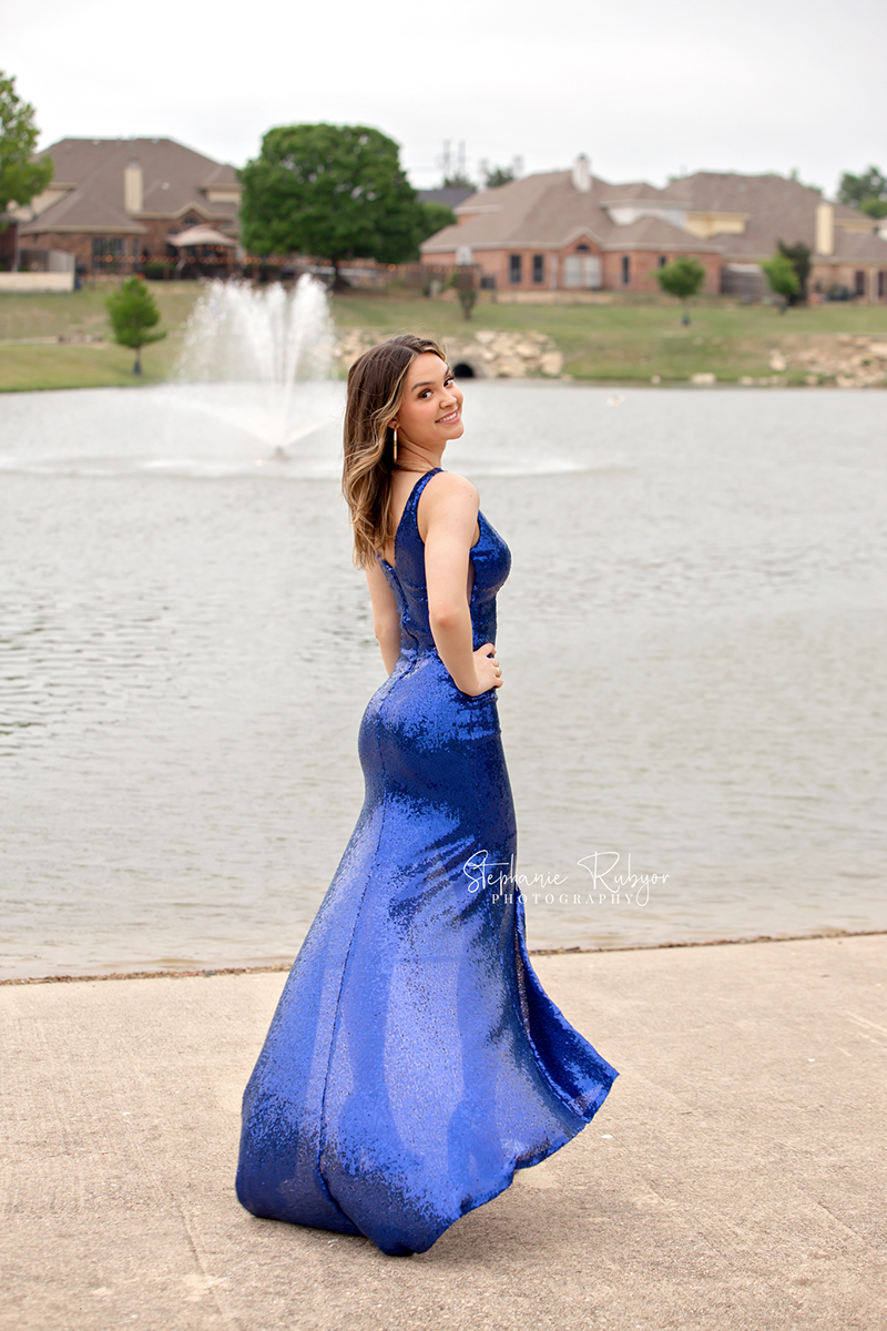 High school prom photo session at a lake in Fort Worth Texas. 