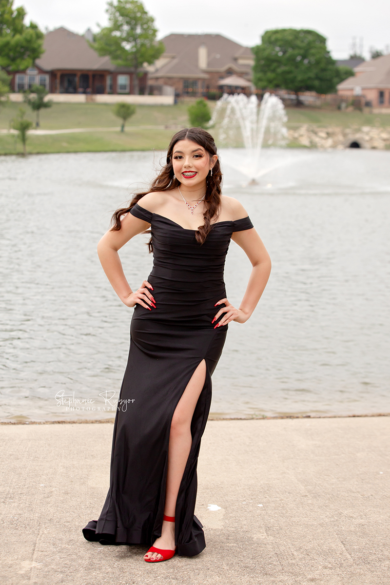 High school prom photo session at a lake in Fort Worth Texas. 