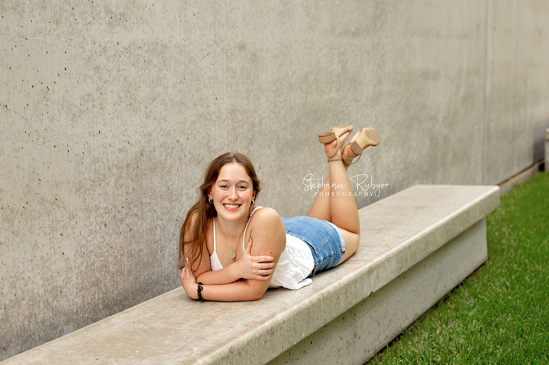 High school senior girl posing for pictures at Kimball Art Museum in downtown Fort Worth, Texas. 