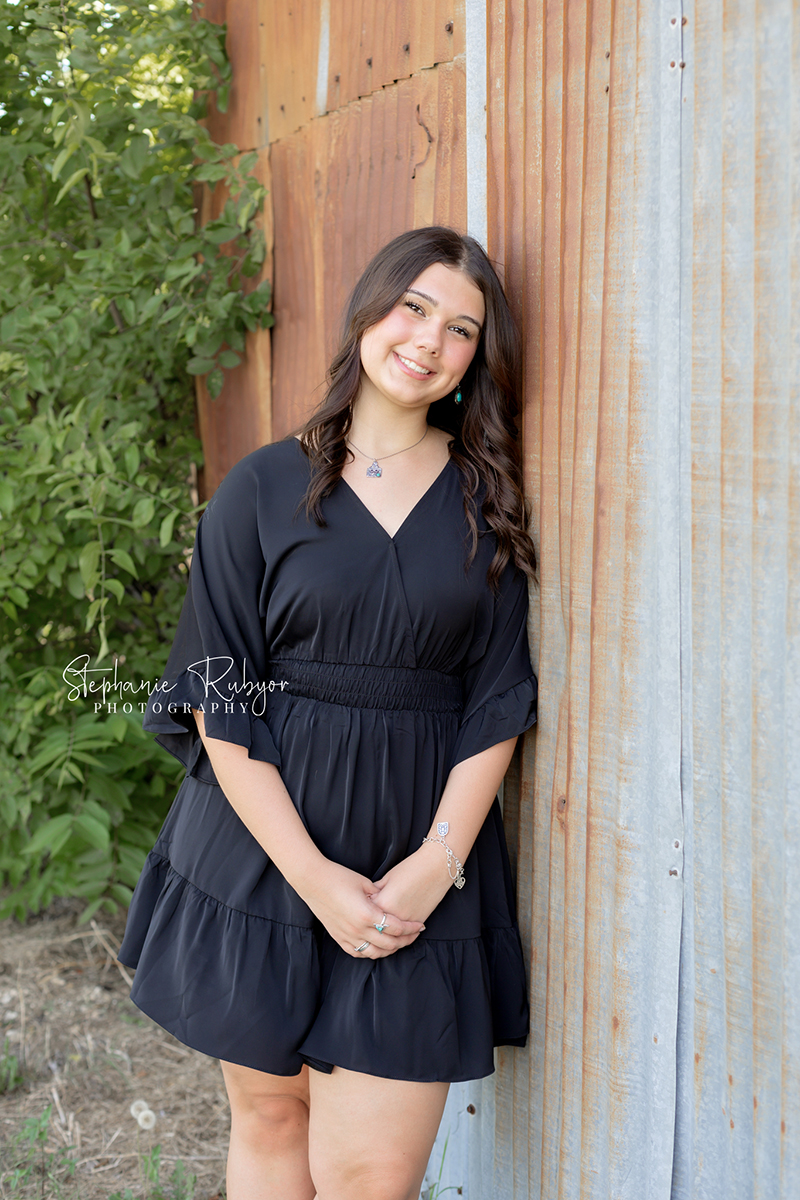 High School senior photo session for Inarah in Fort Worth, Texas. 