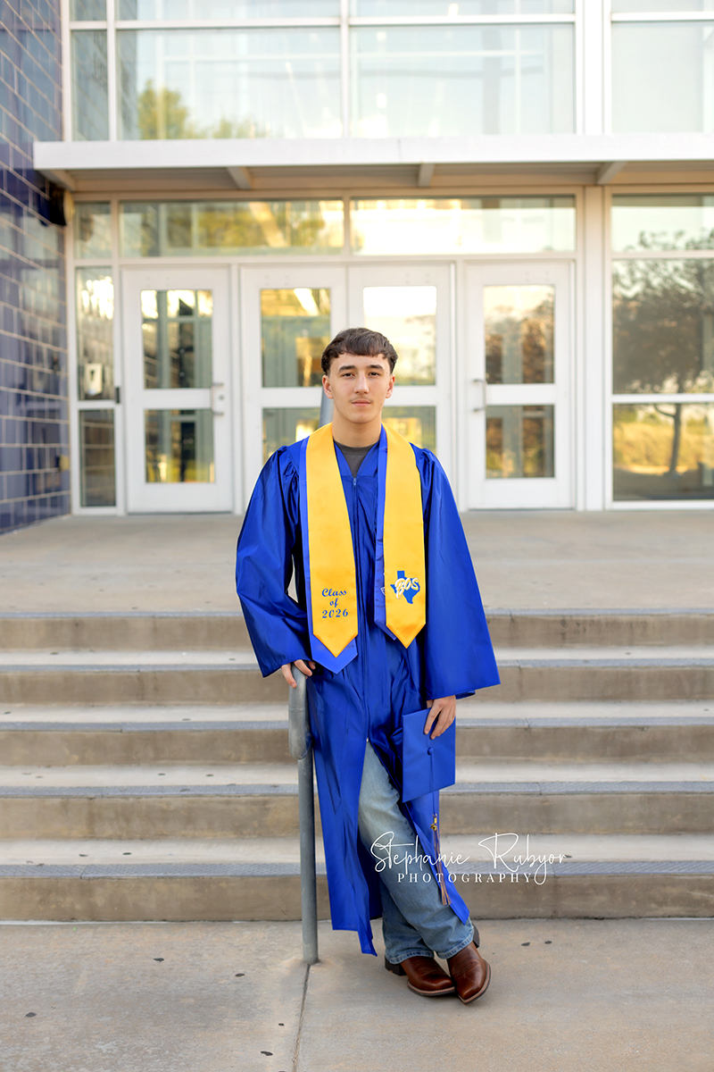 Senior photo session in graduation cap & gown at Boswell High school in Fort Worth.